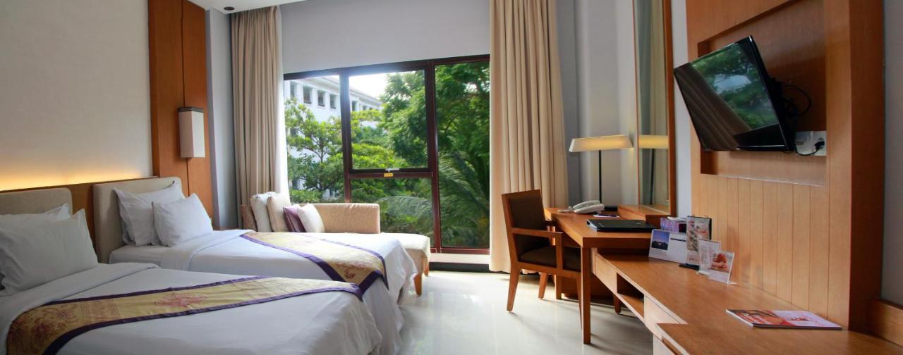Truntum Kuta Bali Hotel Exterior photo