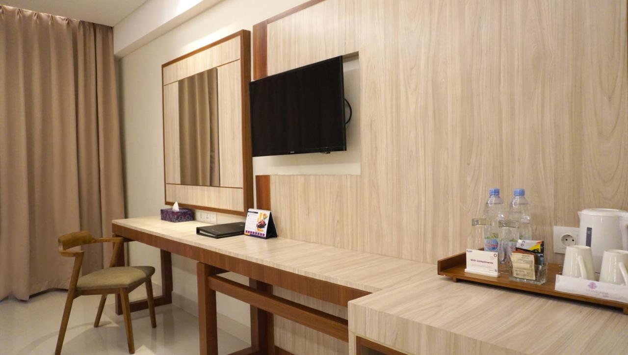 Truntum Kuta Bali Hotel Exterior photo