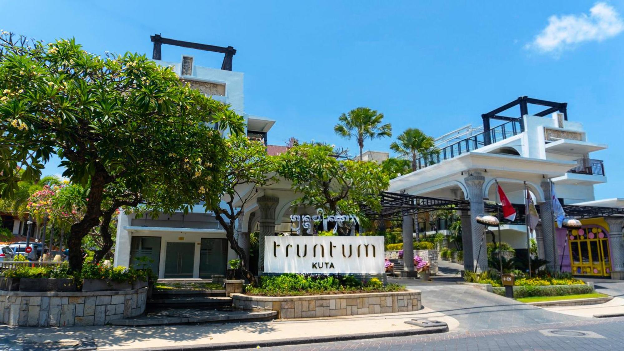 Truntum Kuta Bali Hotel Exterior photo