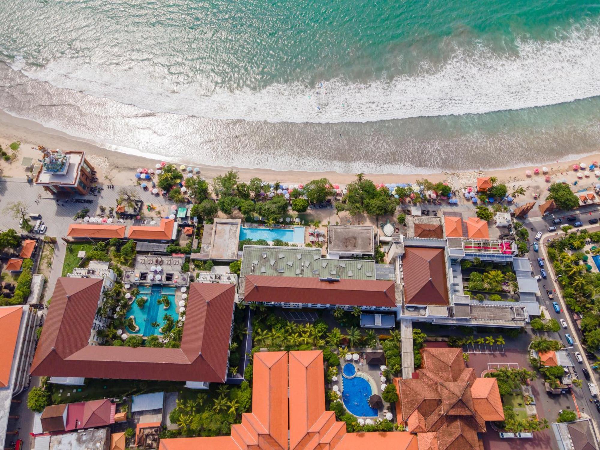 Truntum Kuta Bali Hotel Exterior photo