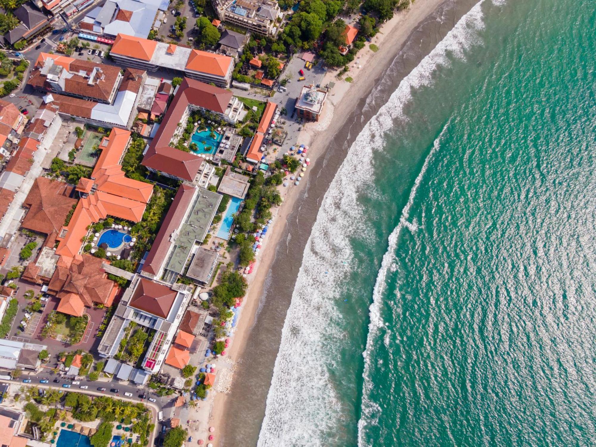 Truntum Kuta Bali Hotel Exterior photo