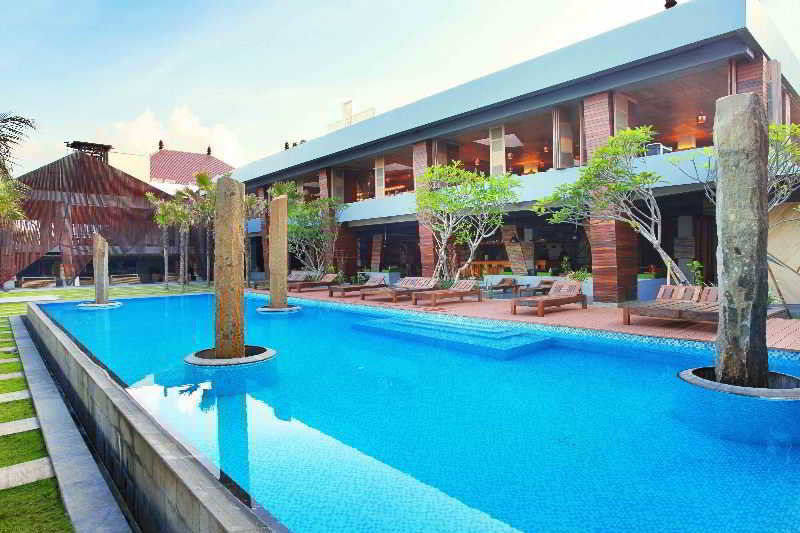 Truntum Kuta Bali Hotel Exterior photo